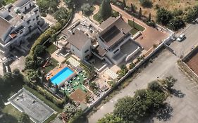 Casa Torre Di Specchio Con Piscina